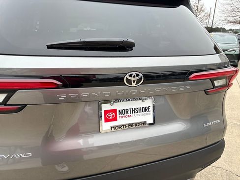New 2026 Toyota Grand Highlander Limited image 6