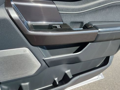 Used 2022 Ford F150 Lariat w/ Equipment Group 502A High AWD/4WD image 14