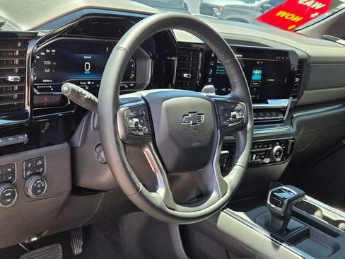Used 2025 Chevrolet Silverado 1500 ZR2 w/ Technology Package AWD/4WD image 16