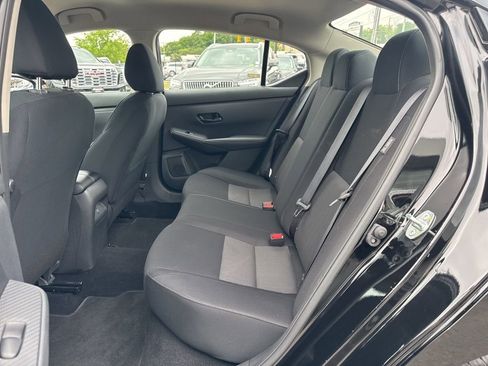 Used 2025 Nissan Sentra SV FWD image 22