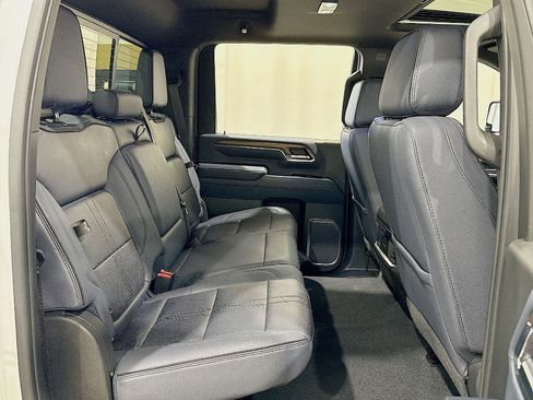 Used 2024 Chevrolet Silverado 3500 High Country w/ High Country Premium Package image 26