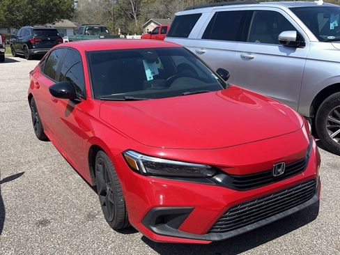 Used 2023 Honda Civic Sport image 2