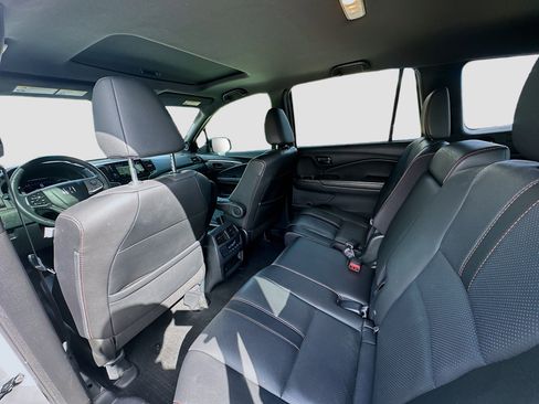 Certified 2022 Honda Pilot TrailSport image 24