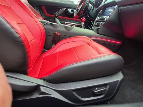Used 2020 Ford Mustang GT Premium w/ GT Performance Package RWD image 8