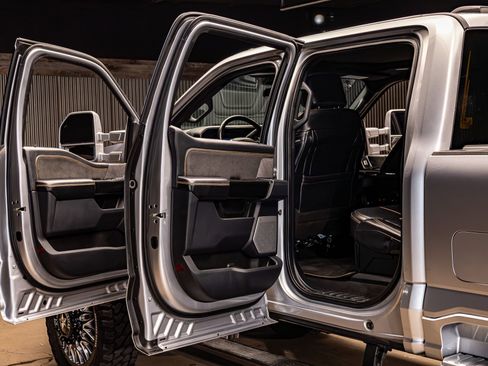 Used 2023 Ford F450 Platinum w/ Snow Plow Prep Package image 28