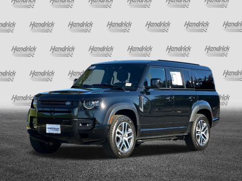 Used 2023 Land Rover Defender 130 X-Dynamic SE image 9