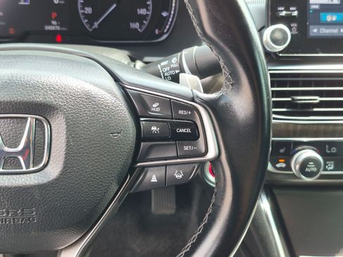 Used 2022 Honda Accord Touring image 22