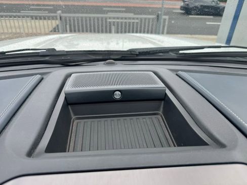 Used 2022 Ford F450 Limited w/ FX4 Off-Road Package image 31