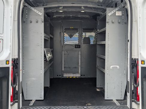 Used 2018 Ford Transit 250 148 Medium Roof RWD image 9