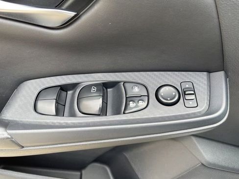 Used 2020 Nissan Sentra SV FWD image 11