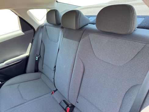 Used 2025 Kia K4 FWD image 16