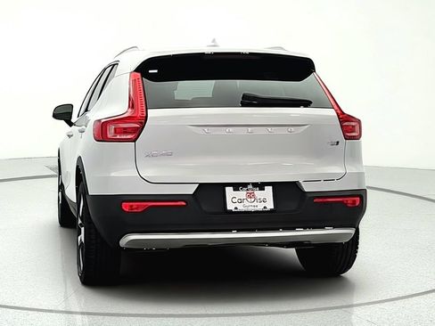 Used 2020 Volvo XC40 T5 Momentum AWD/4WD image 6