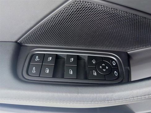 Used 2023 Porsche Panamera 4S image 8