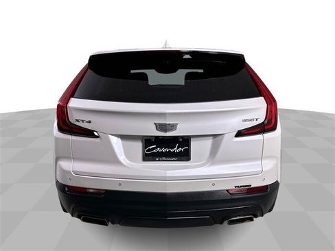 Used 2022 Cadillac XT4 Luxury w/ LPO, ONYX Package image 7
