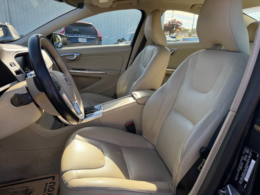 Used 2015 Volvo S60 T5 Platinum FWD image 11