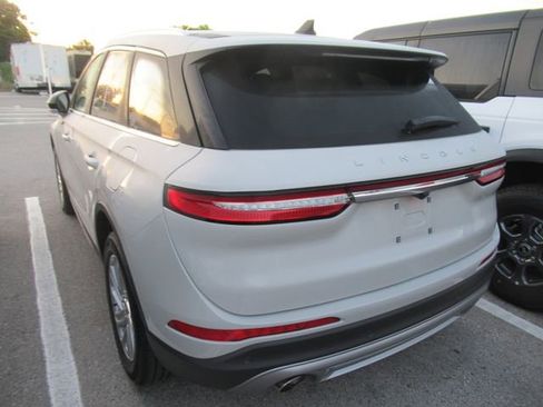 Used 2022 Lincoln Corsair FWD image 4