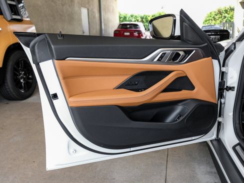 Used 2023 BMW i4 eDrive35 w/ Premium Package RWD image 39