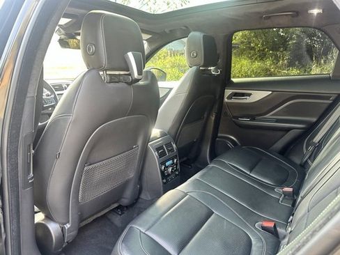 Used 2020 Jaguar F-PACE S image 16