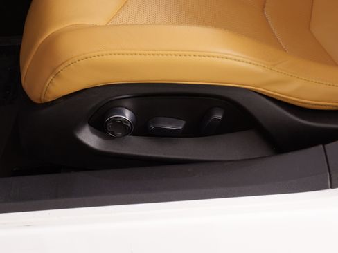 Used 2020 Chevrolet Corvette Stingray Preferred Cpe w/ 2LT Preferred Equipment Group RWD image 34