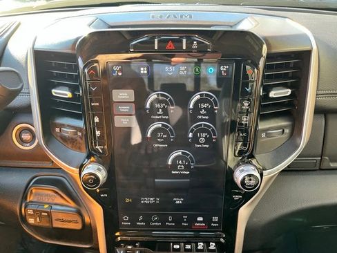 Used 2024 RAM 2500 Laramie AWD/4WD image 42