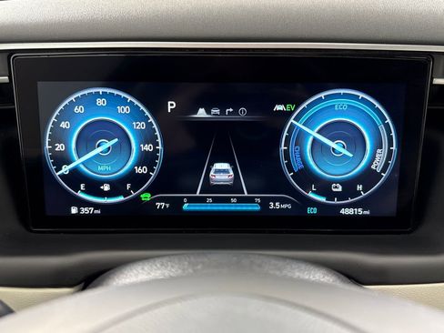 Used 2022 Hyundai Tucson Limited AWD/4WD image 17