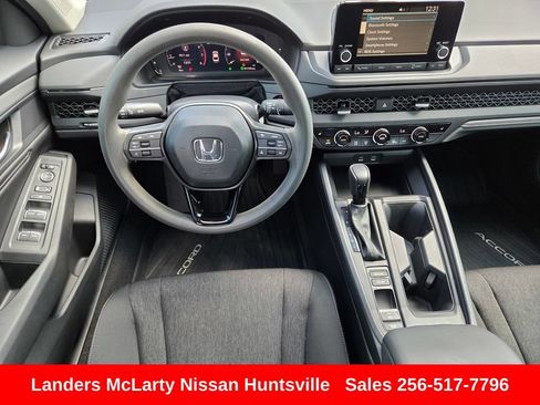 Used 2025 Honda Accord SE image 15