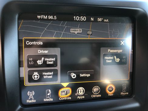 Used 2016 Jeep Cherokee Trailhawk w/ Leather Interior Group image 19