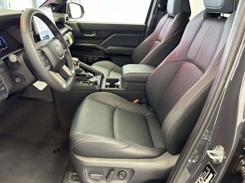 Used 2026 Toyota 4Runner Limited AWD/4WD image 18