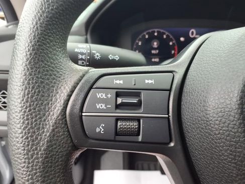 Used 2023 Honda Accord EX image 21