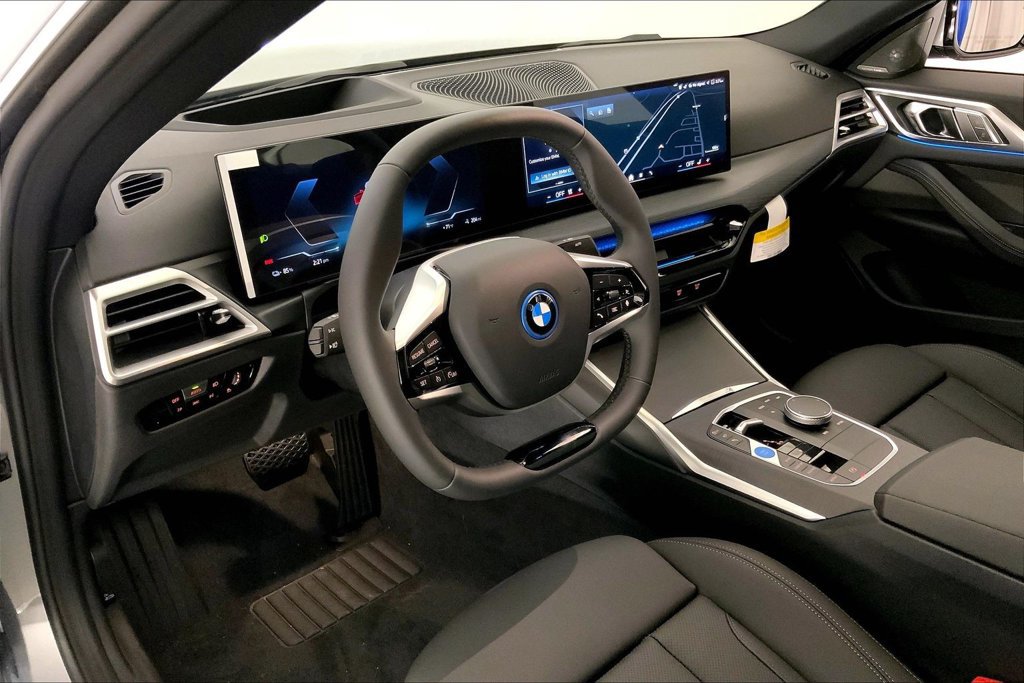 New 2026 BMW i4 xDrive40i w/ Premium Package AWD/4WD image 4