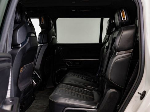 Used 2023 Rivian R1S Adventure AWD/4WD image 43