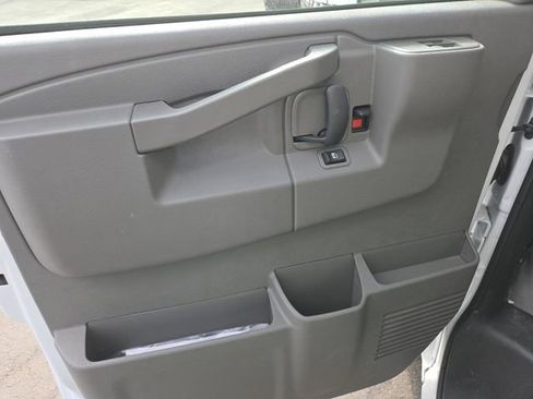 New 2025 Chevrolet Express 3500 w/ Power Convenience Package image 26