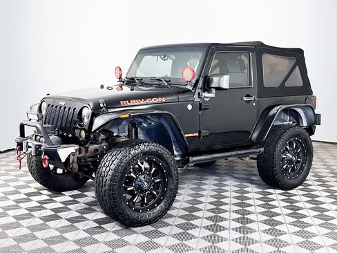Used 2010 Jeep Wrangler Rubicon w/ Trailer Tow Group AWD/4WD image 4