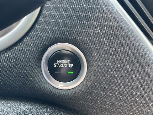 Used 2023 Chevrolet Malibu LT image 17