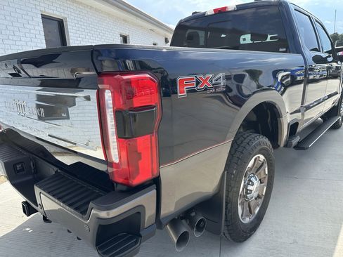 Used 2023 Ford F250 King Ranch AWD/4WD image 17