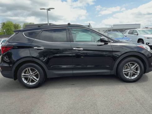 Used 2018 Hyundai Santa Fe Sport FWD image 9