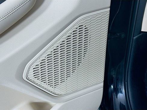 Certified 2025 Jeep Grand Cherokee L Limited w/ Luxury Tech Group II image 29