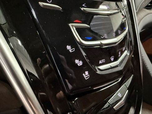 Used 2020 Cadillac Escalade ESV Premium Luxury AWD/4WD image 29