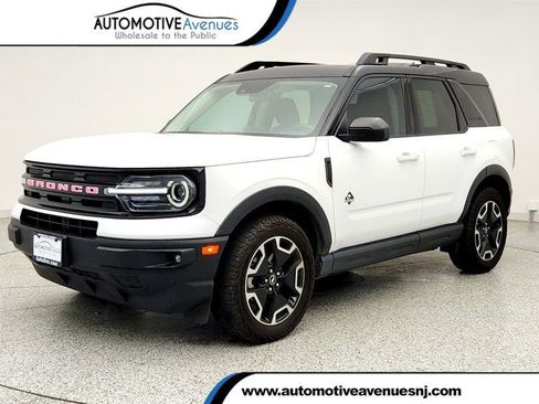 Used 2023 Ford Bronco Sport Outer Banks w/ Tech Package AWD/4WD image 1