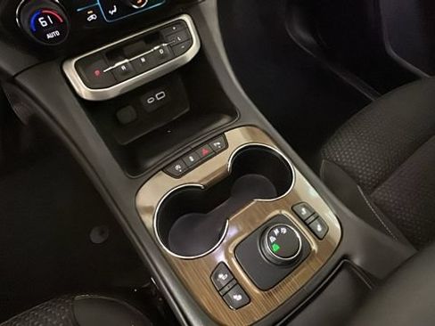 Used 2020 GMC Acadia SLE w/ Driver Convenience Package AWD/4WD image 21