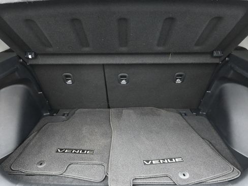 Certified 2022 Hyundai Venue SEL image 23