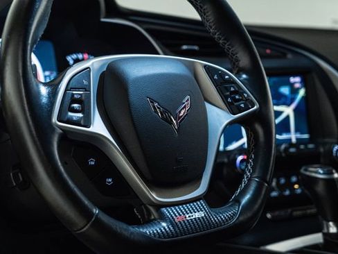 Used 2015 Chevrolet Corvette Z06 w/ 3LZ Preferred Equipment Group image 24