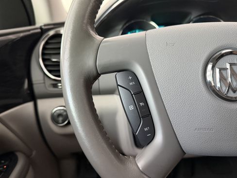 Used 2017 Buick Enclave Convenience FWD image 17