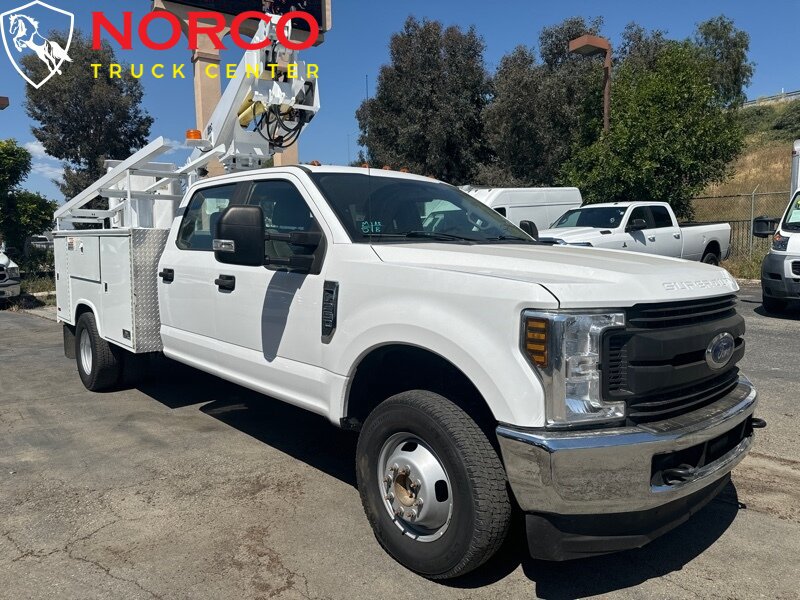 Used 2018 Ford F350 XL w/ Power Equipment Group AWD/4WD image 2