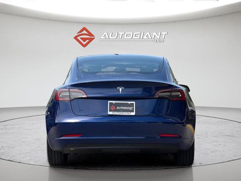 Used 2023 Tesla Model 3 Standard Range image 10
