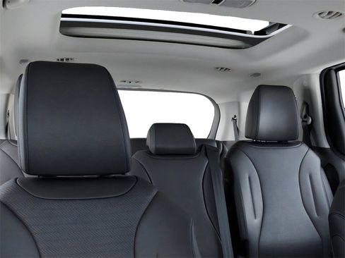 New 2026 Kia Carnival SX Prestige image 27