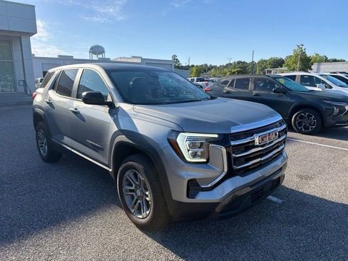 Used 2025 GMC Terrain Elevation AWD/4WD image 3