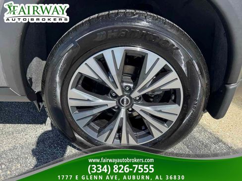 Used 2023 Nissan Rogue SV FWD image 32