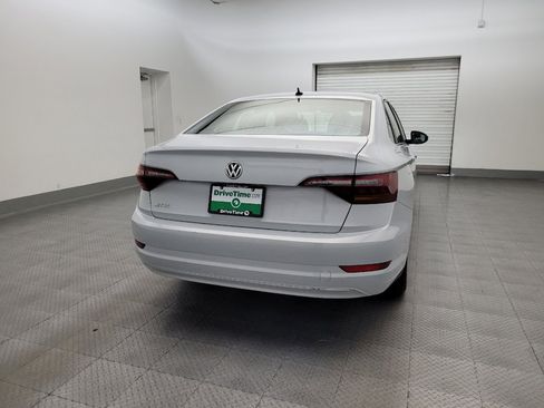 Used 2019 Volkswagen Jetta SE FWD image 7