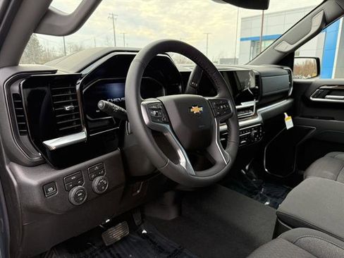 New 2026 Chevrolet Silverado 1500 LT image 2
